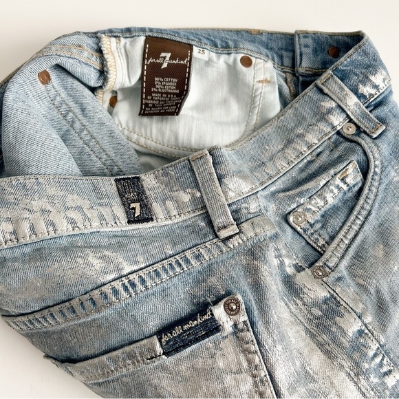 7 for All Mankind Carlie Silver Foil Metallic Cutoff Shorts | Size 25 - Picture 6 of 6
